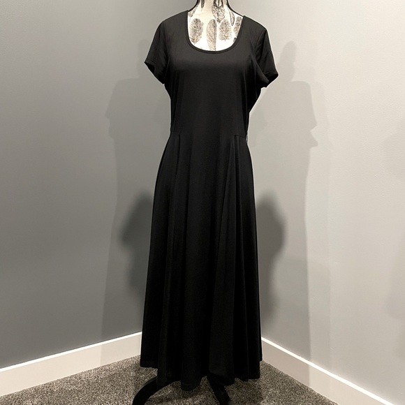 3 Piece Laura Black Dress - Picture 3 of 10
